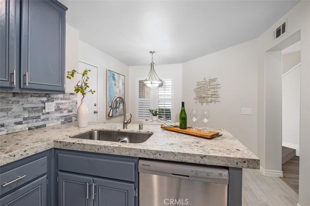 54 Cameray Heights, Laguna Niguel CA 92677 - photo 16