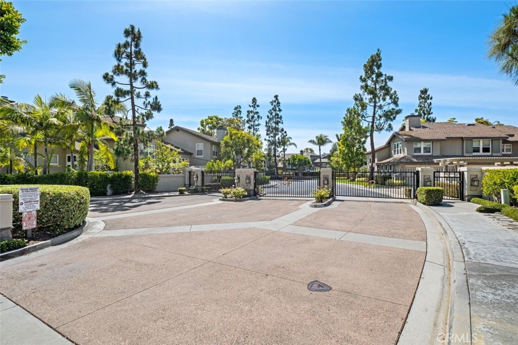 54 Cameray Heights, Laguna Niguel CA 92677 - photo 37