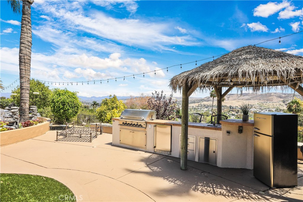 images enhanced with AI - 6 Riverstone, Laguna Niguel CA 92677 - photo 16