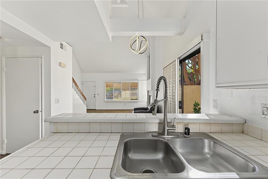 82 Largo, Laguna Niguel CA 92677 - photo 9