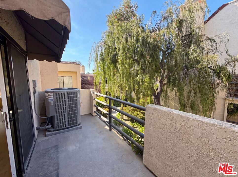 87 Pearl, Laguna Niguel CA 92677 - photo 5