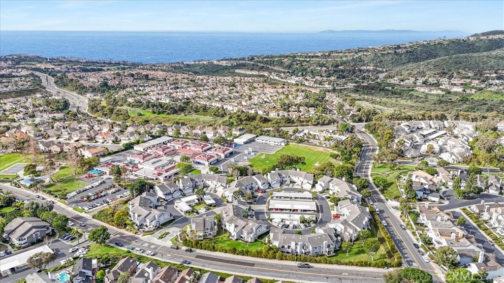 LAGUNA NIGUEL! 1.5 MILES TO THE BEACH! - 9 Dover, Laguna Niguel CA 92677 - photo 1