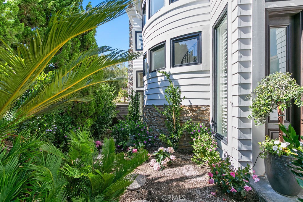 Brand newly installed stone and lovely plantings! - 9 Gray Stone Way, Laguna Niguel CA 92677 - photo 4