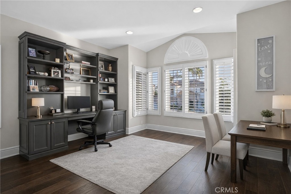 Office or 6th bedroom or? - 9 Gray Stone Way, Laguna Niguel CA 92677 - photo 41