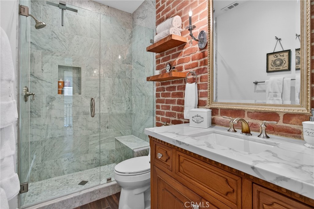 Another gorgeous bathroom - 9 Gray Stone Way, Laguna Niguel CA 92677 - photo 43