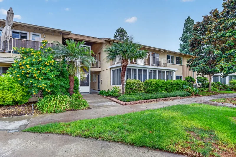 1 Via Castilla S, Laguna Woods
