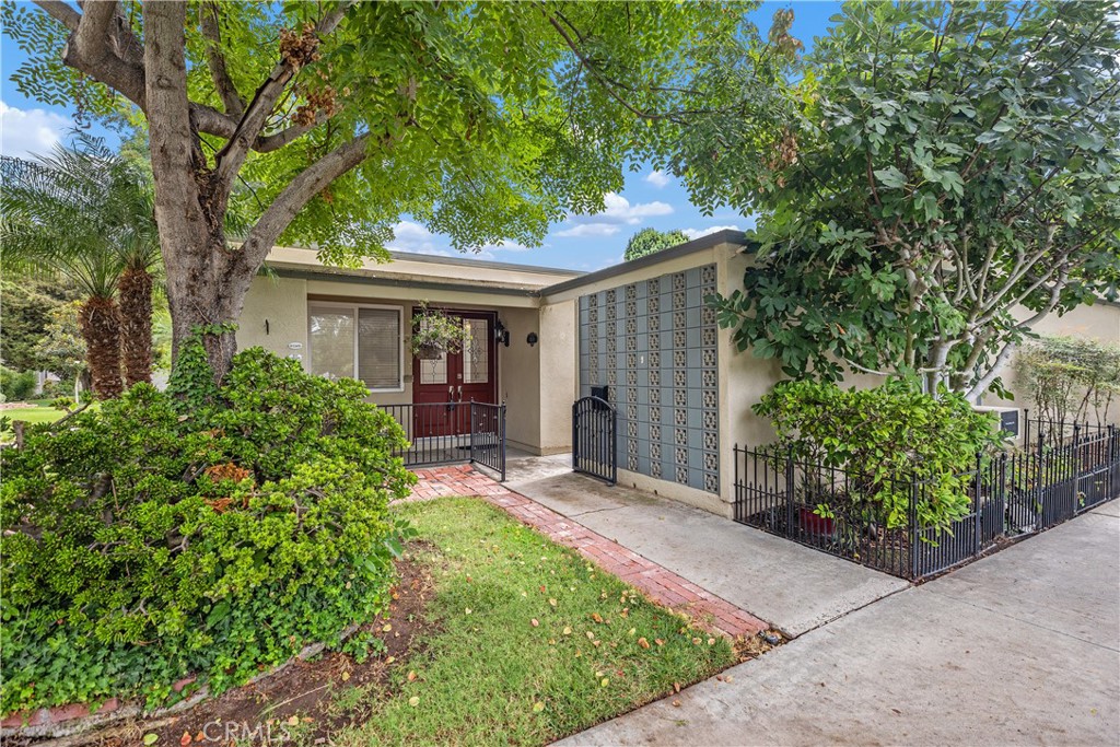 111 Via Estrada D, Laguna Woods CA 92637 - photo 1