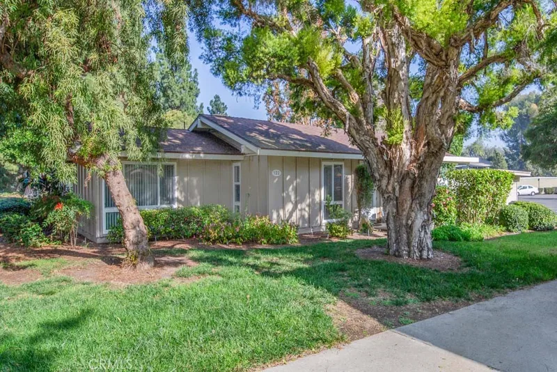 122 Via Estrada A, Laguna Woods, CA 92637