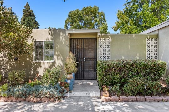 153 Avenida Majorca C C, Laguna Woods CA 92637 - photo 1