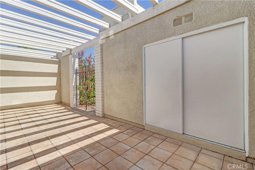 Convenient Washer/Dryer hook-ups in Patio closet - 2005 Via Mariposa W B, Laguna Woods CA 92637 - photo 5