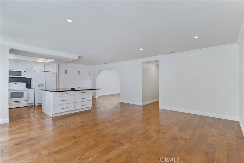 Open Concept - 2005 Via Mariposa W B, Laguna Woods CA 92637 - photo 6
