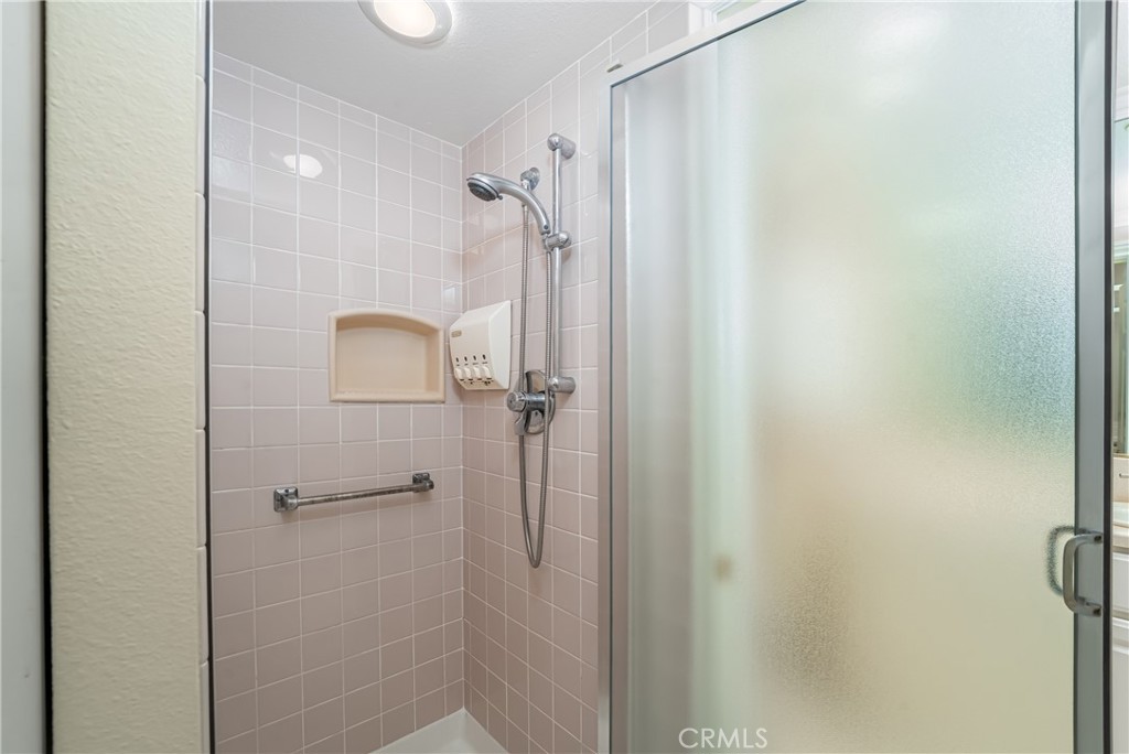 2005 Via Mariposa W D, Laguna Woods CA 92637 - photo 18