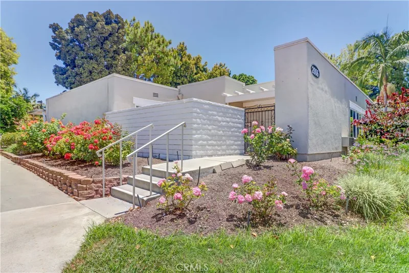 2006 Via Mariposa B, Laguna Woods, CA 92637