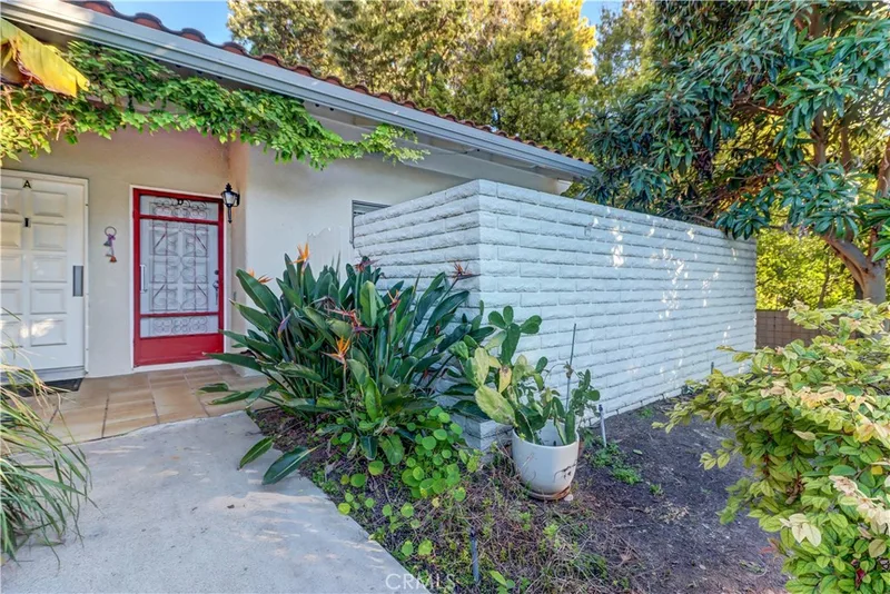 2009 Via Mariposa D, Laguna Woods, CA 92637