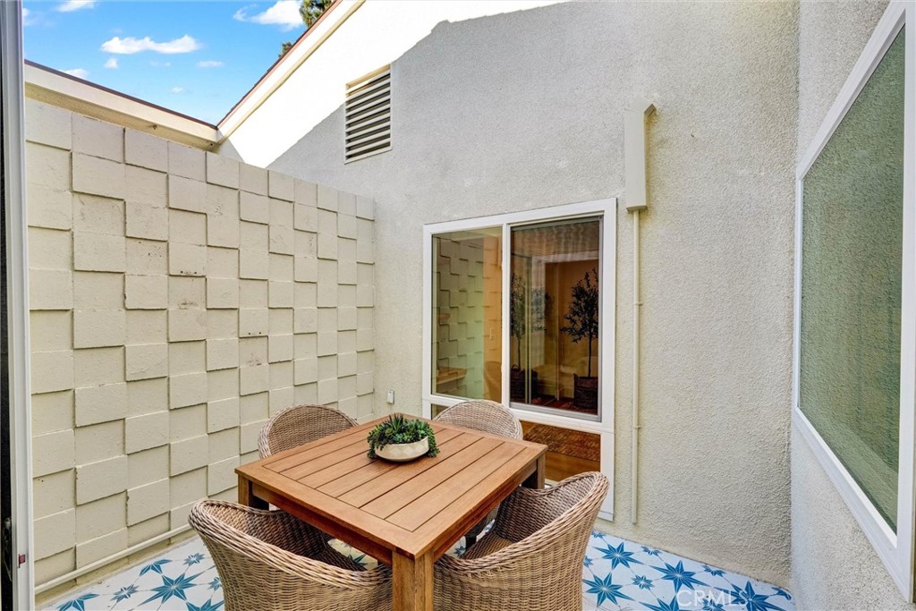 Private Atrium - 201 Avenida Majorca B, Laguna Woods CA 92637 - photo 11