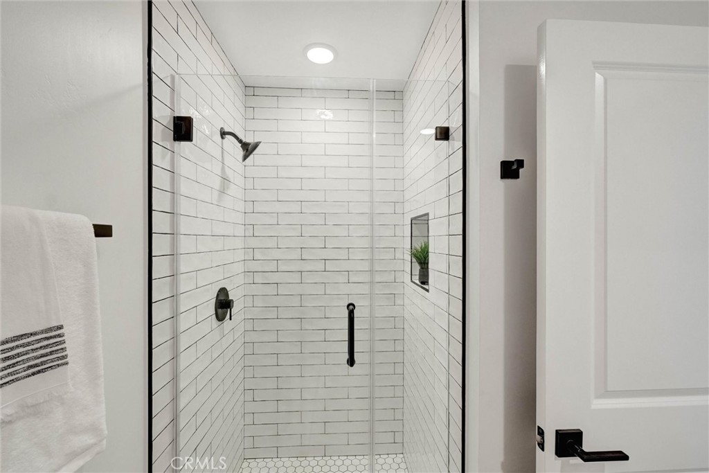 Shower 2 - 201 Avenida Majorca B, Laguna Woods CA 92637 - photo 17
