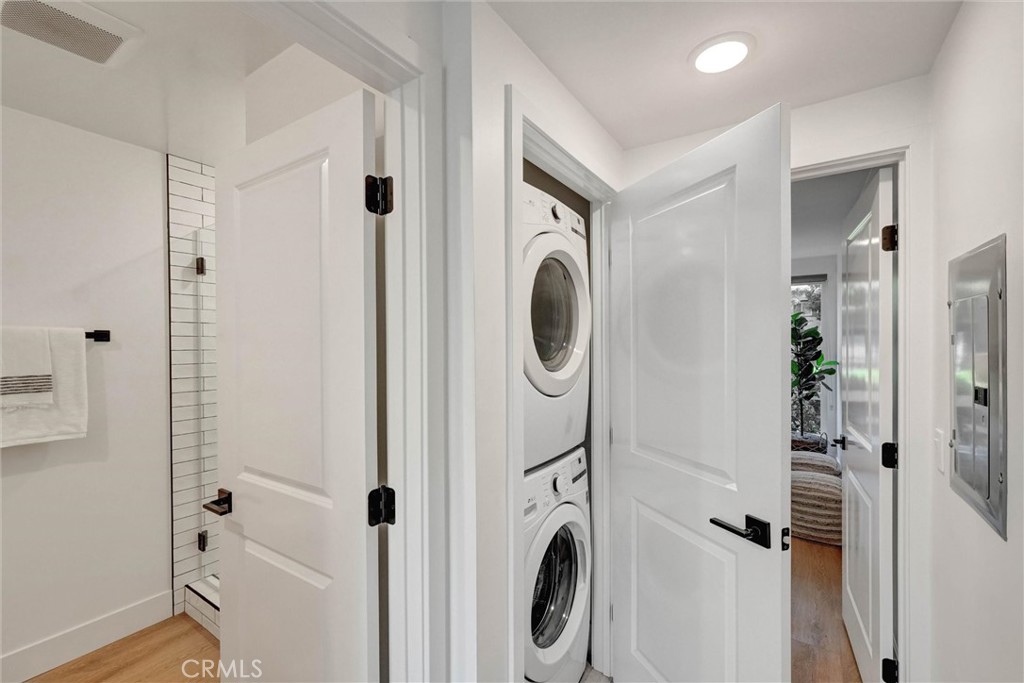 Laundry Closet - 201 Avenida Majorca B, Laguna Woods CA 92637 - photo 18