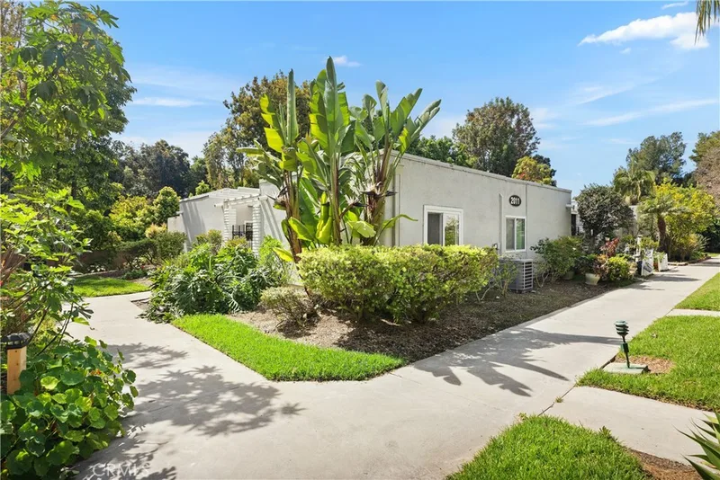 2011 Via Mariposa West A, Laguna Woods