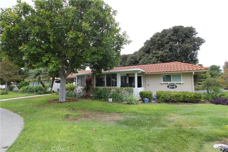 2016 Via Mariposa West Unit N, Laguna Woods, CA 92637