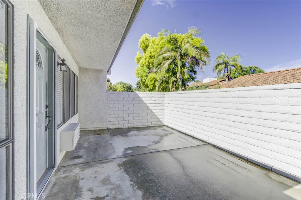 2025 E Via Mariposa G, Laguna Woods CA 92637 - photo 5