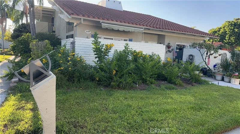 2037 Via Mariposa East C, Laguna Woods, CA 92637