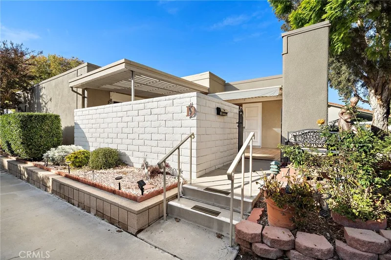 2048 Via Mariposa D, Laguna Woods, CA 92637