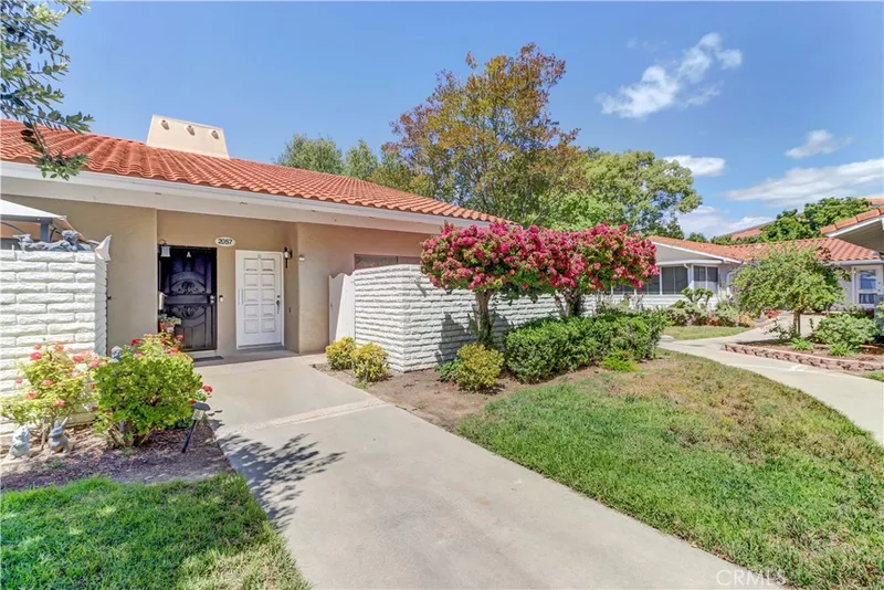 2057 Via Mariposa D, Laguna Woods, CA 92637