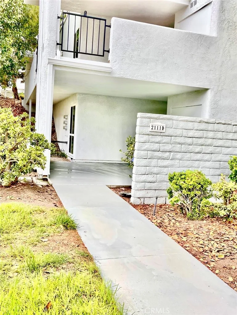 2111 Via Puerta D, Laguna Woods