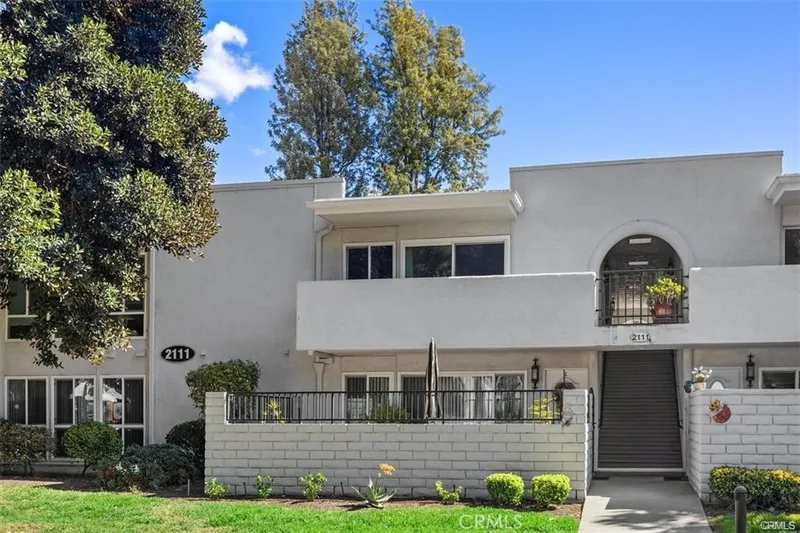 2111 Via Puerta P, Laguna Woods, CA 92637