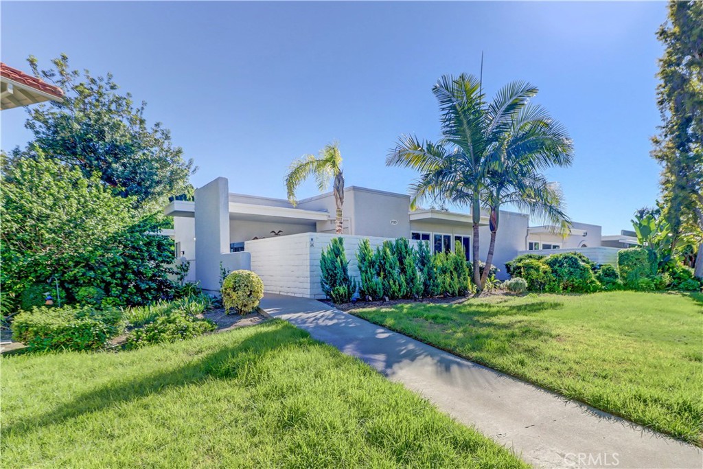 Flat walk in, property is behind this one pictured - 2123 Ronda Granada A, Laguna Woods CA 92637 - photo 1