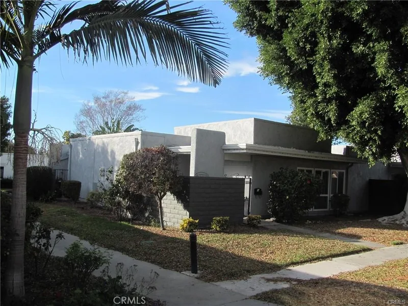 2126 Via Puerta #H, Laguna Woods, CA 92637