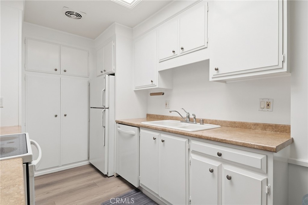 2132 Via Puerta E, Laguna Woods CA 92637 - photo 13