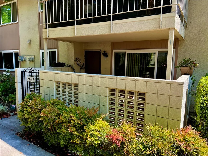214 Avenida Majorca A, Laguna Woods, CA 92637