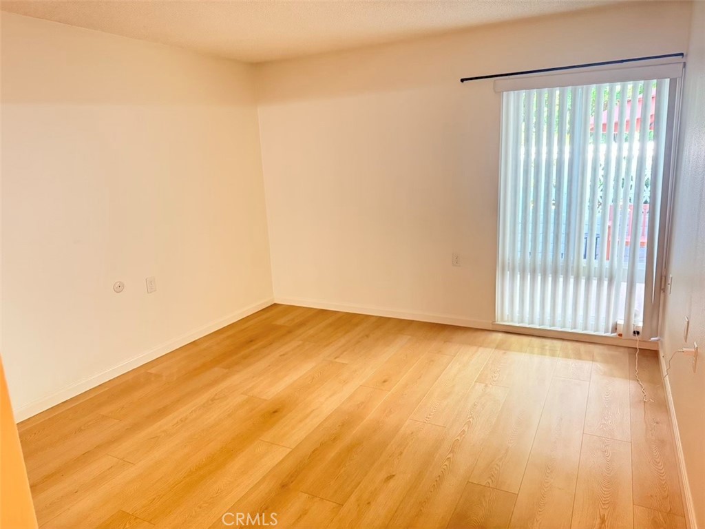Spacious bedroom - 2149 Ronda Granada F, Laguna Woods CA 92637 - photo 5
