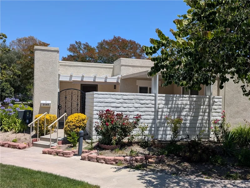 2165 VIA MARIPOSA A, Laguna Woods, CA 92637