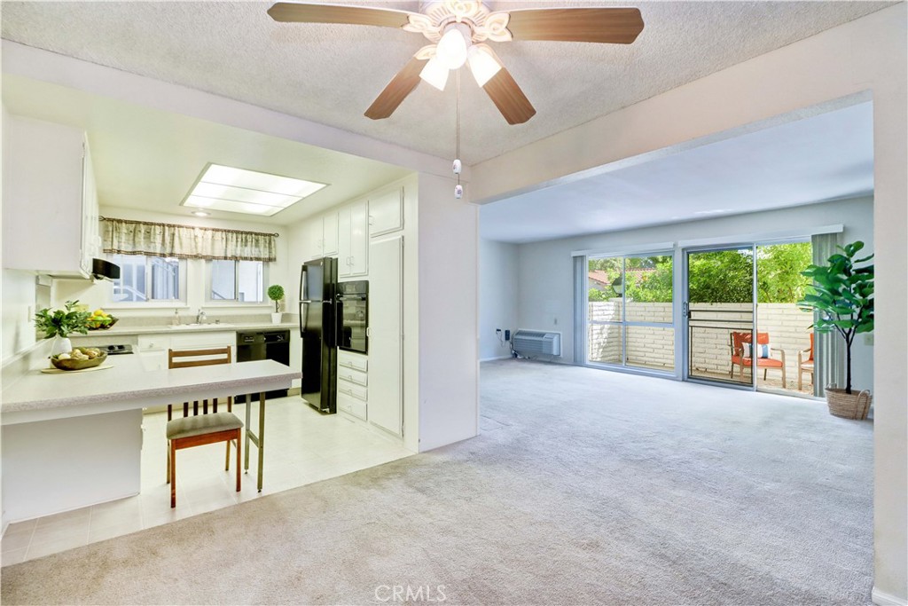 2190 Via Mariposa B, Laguna Woods CA 92637 - photo 10