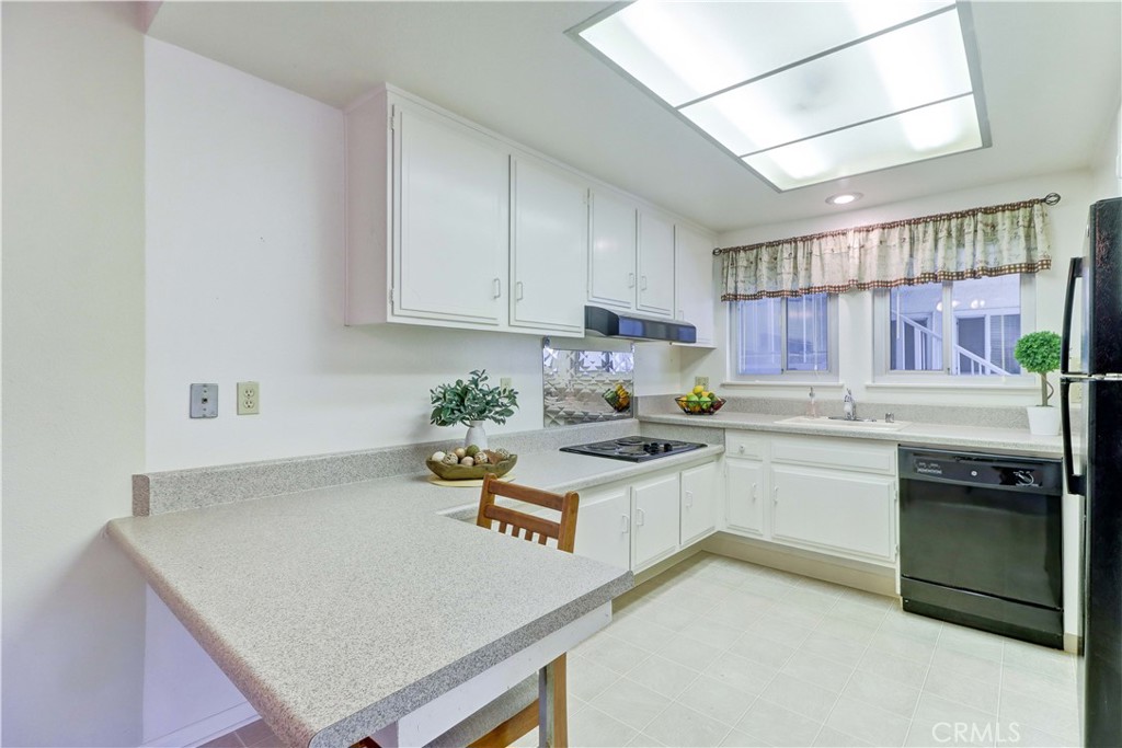 2190 Via Mariposa B, Laguna Woods CA 92637 - photo 12