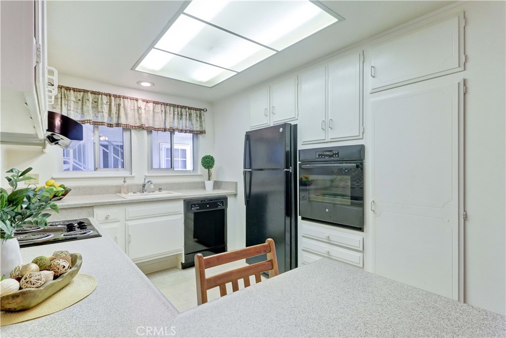 2190 Via Mariposa B, Laguna Woods CA 92637 - photo 13