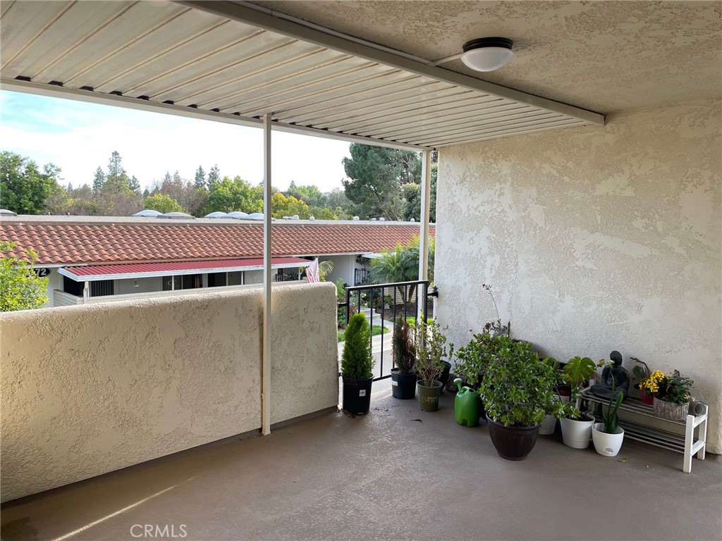 2192 E Via Mariposa E D, Laguna Woods CA 92637 - photo 2