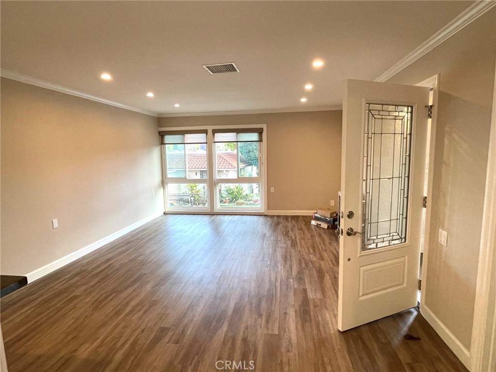 2192 E Via Mariposa E D, Laguna Woods CA 92637 - photo 4