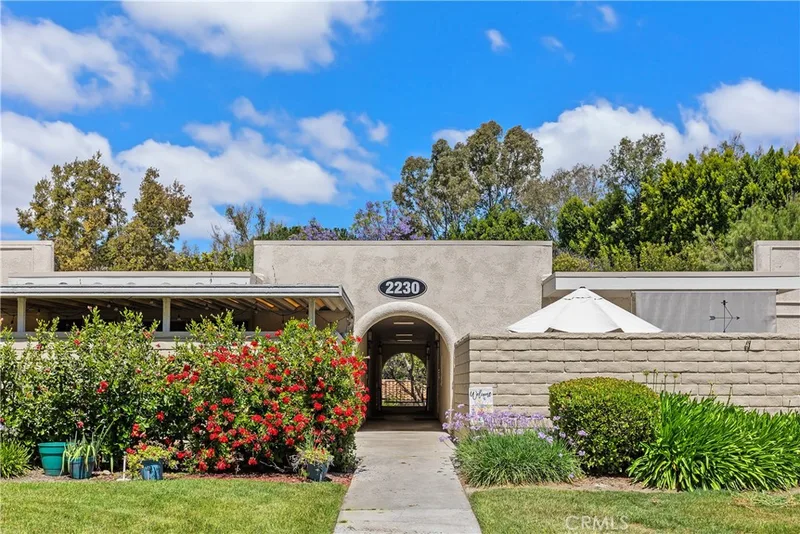 2230 Via Puerta O, Laguna Woods, CA 92637