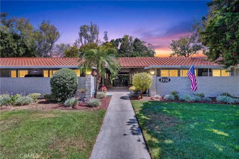 2232 Via Puerta A, Laguna Woods