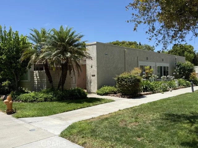 2246 Via Mariposa E B, Laguna Woods, CA 92637