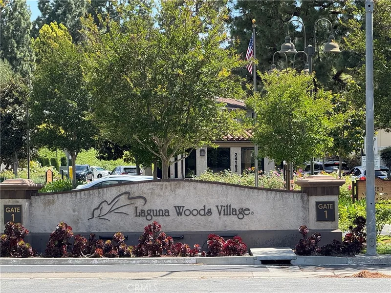 2260 Via Puerta P, Laguna Woods