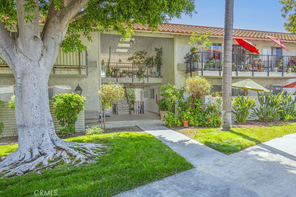 Welcome to 2266-O Via Puerta - an upstairs CASA CONTENTA in the Laguna Woods senior community. Photo shows the front of - 2266 Via Puerta O, Laguna Woods CA 92637 - photo 1