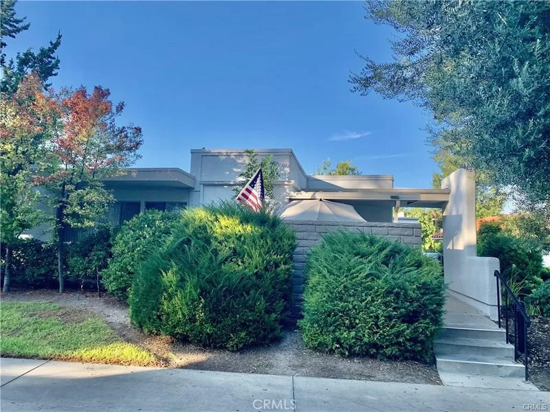 2276 VIA MARIPOSA EAST R, Laguna Woods, CA 92637