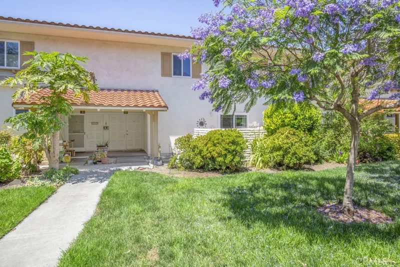 2320 Via Puerta, #B, Laguna Woods