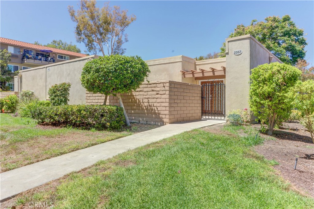 2357 Via Mariposa E D, Laguna Woods CA 92637 - photo 1