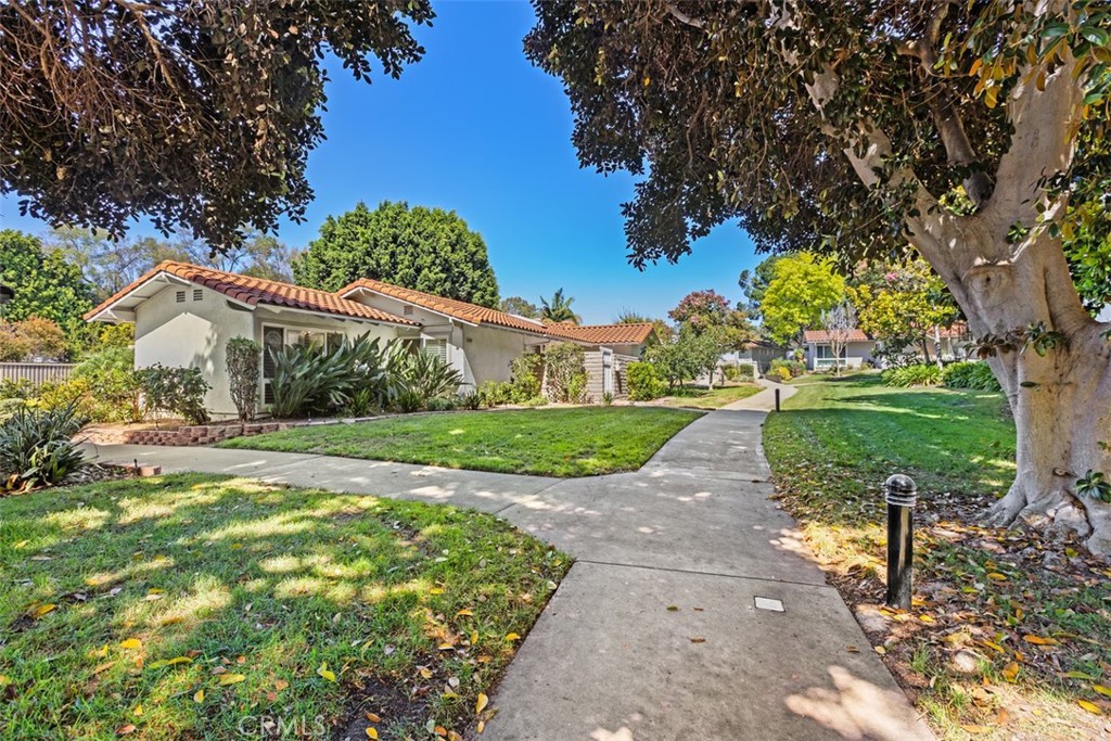 2365 Via Mariposa East C, Laguna Woods CA 92637 - photo 30
