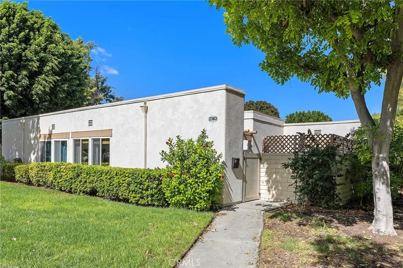 2383 Via Mariposa W C, Laguna Woods
